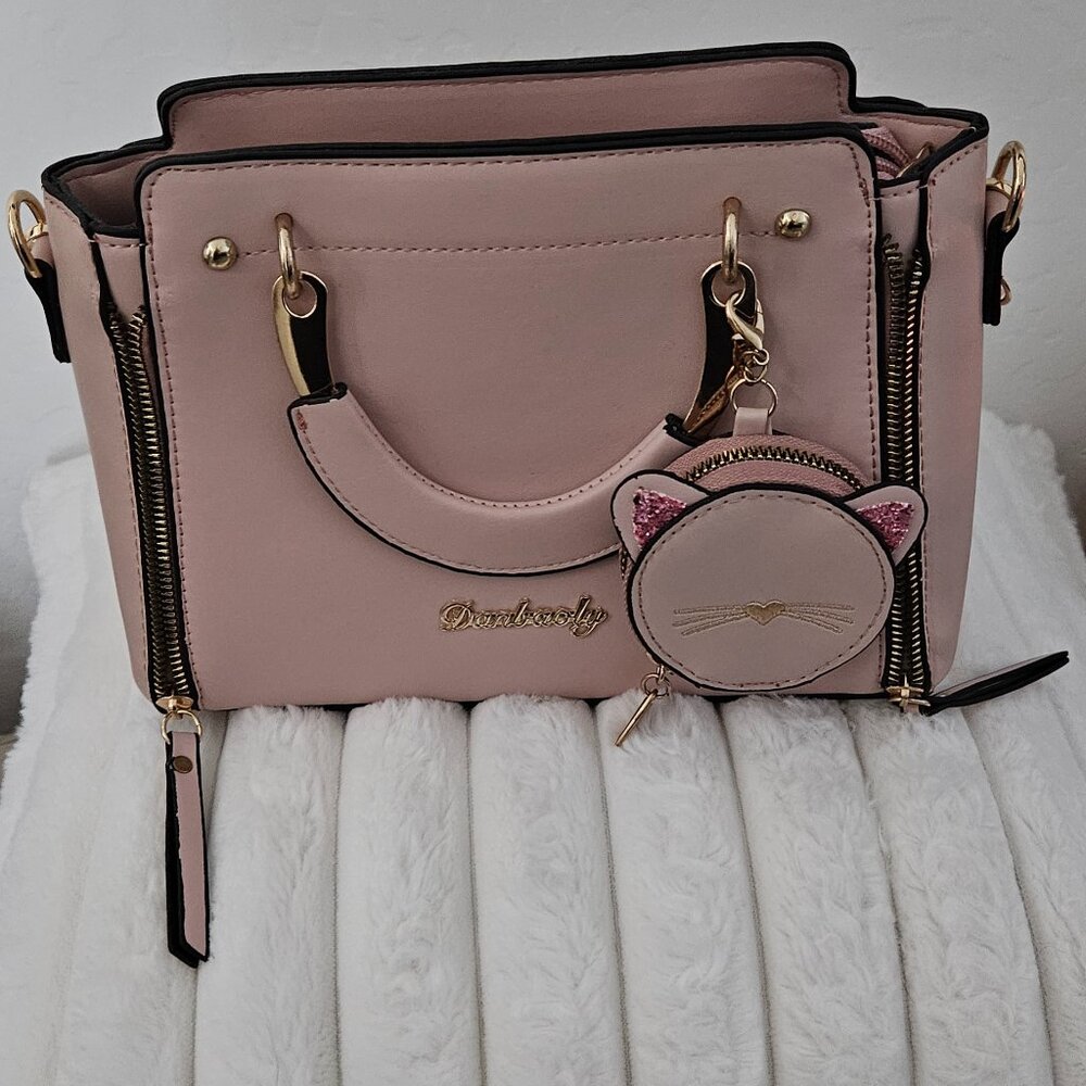 Danbaoly Pink handbag w/handles and crossbody strap NWOT